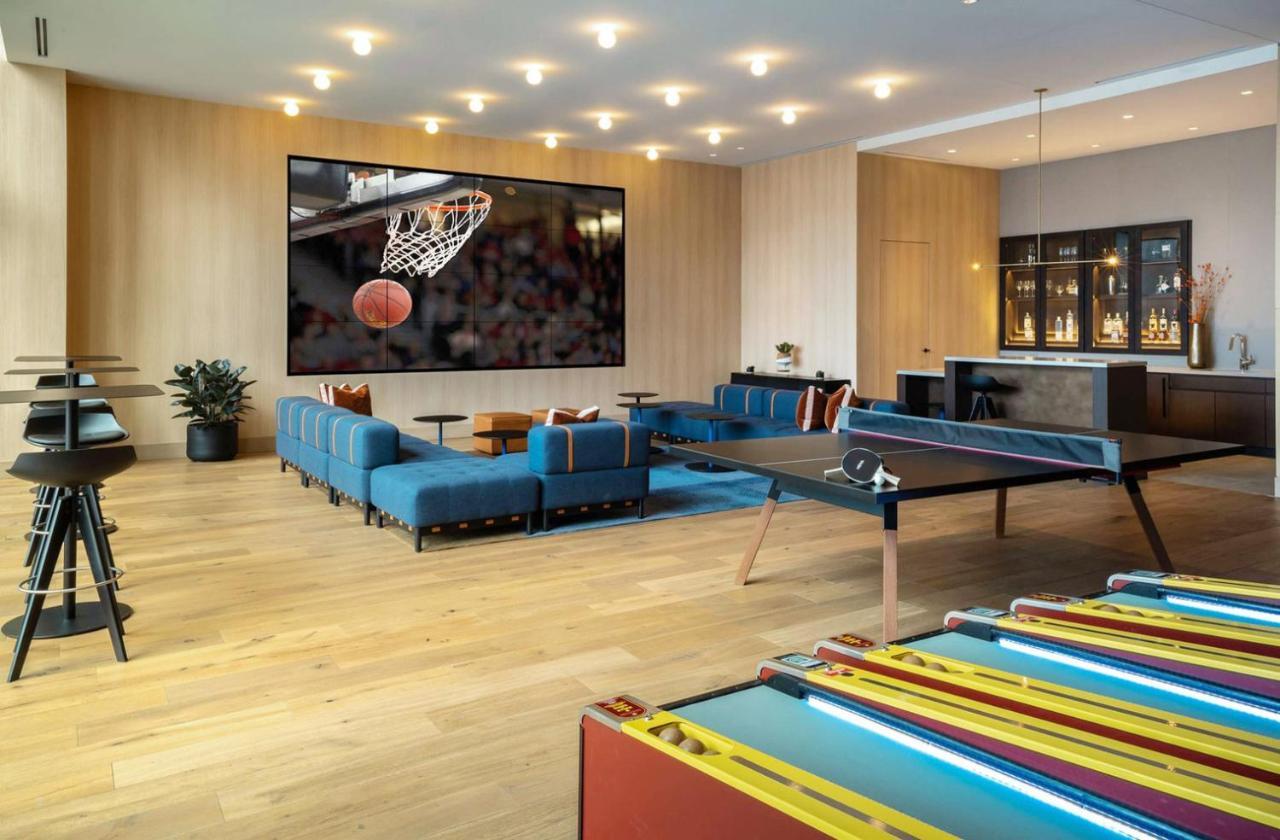 S Loop 1br W Pool Gym Spa Nr Grant Park Chi-744 Chicago